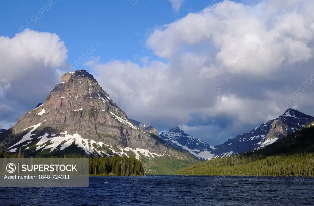Sinopah Mountain, Two Medicine Mountain Lake, Glacier National Park, Rocky Mountains, Montana, USA