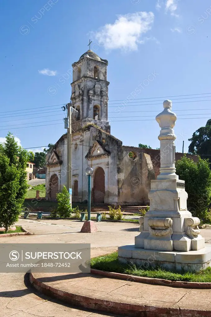 Church in Trinidad, Sancti-Spíritus Province, Cuba, Latin America, America