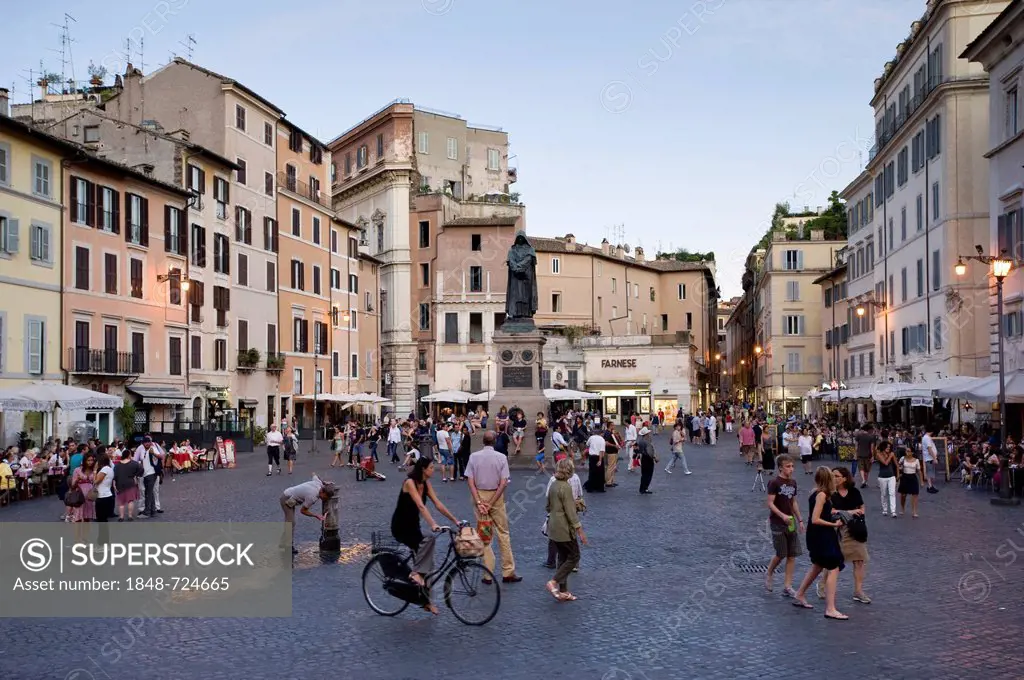 Campo de' Fiori, facing east in the early evening light, Rome, Italy, Europe
