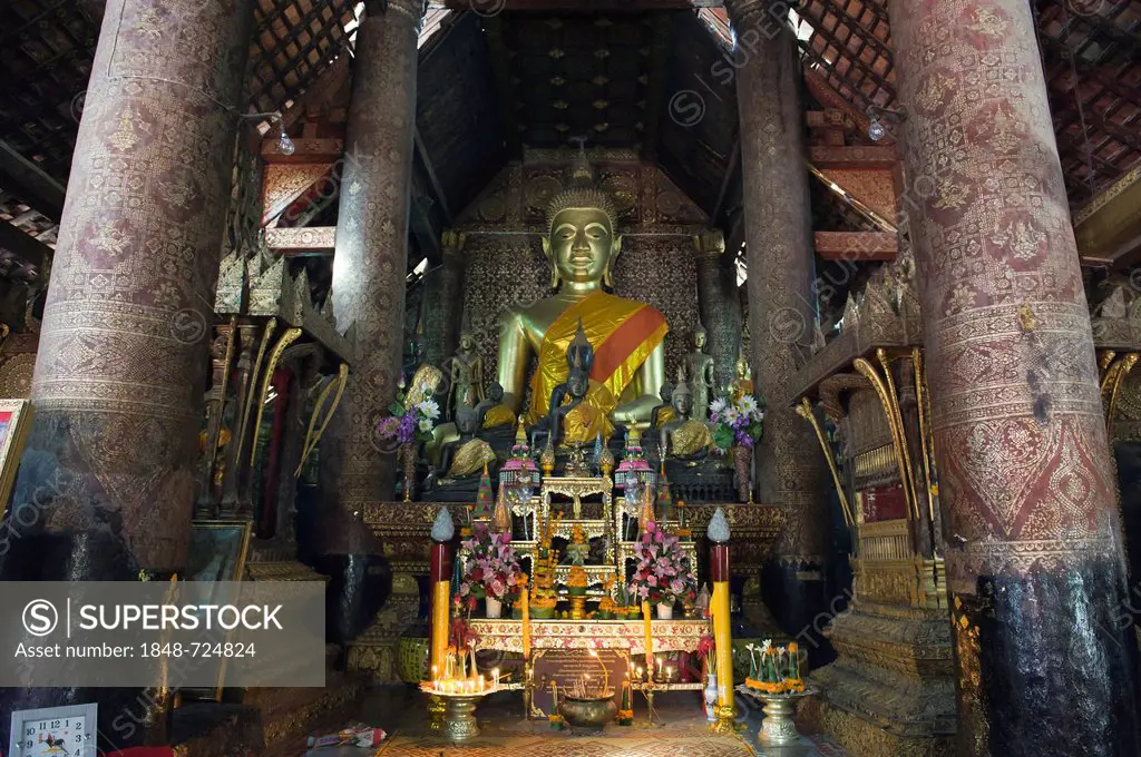 Buddha statue in the Sim, Wat Xieng Thong temple, Luang Prabang, Laos, Indochina, Asia