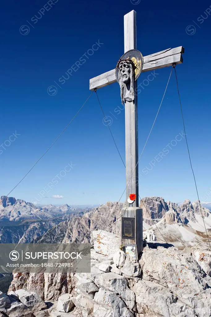 Cross on the Mt. Paternkofel, Mt. Schwalbenkofel in the back, Sexten, South Tyrol, Dolomites, South Tyrol, Italy, Europe