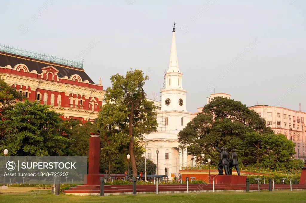 British colonial architecture, seat of government Writers' Building, St. Andrew's Kirk, church, steeple, BBD Bag, Dalhousie Square, Calcutta, Kolkata,...
