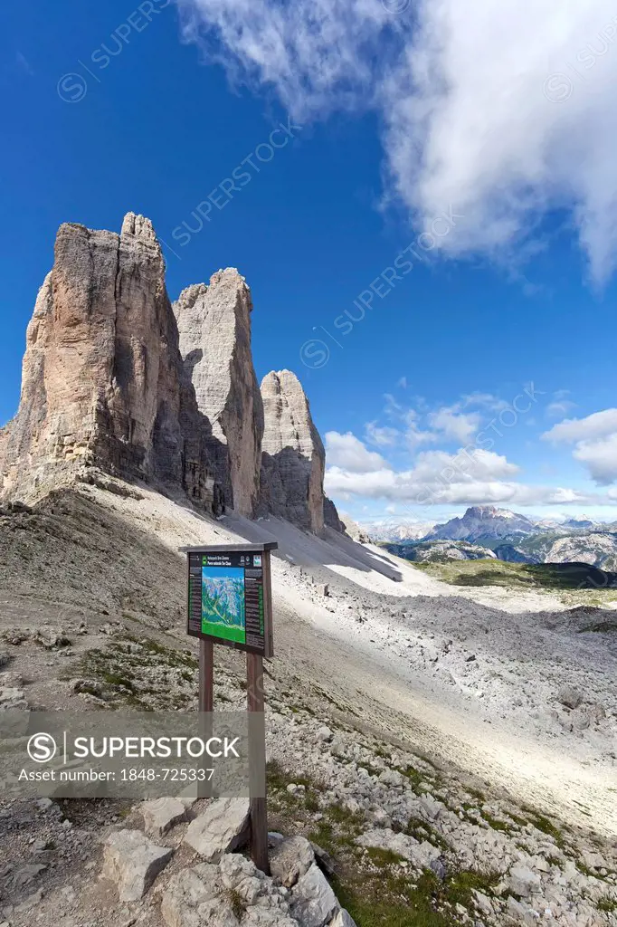 Hiking trail, Tre Cime di Lavaredo, Three Peaks, Dolomites, Alto Adige, Italy, Europe