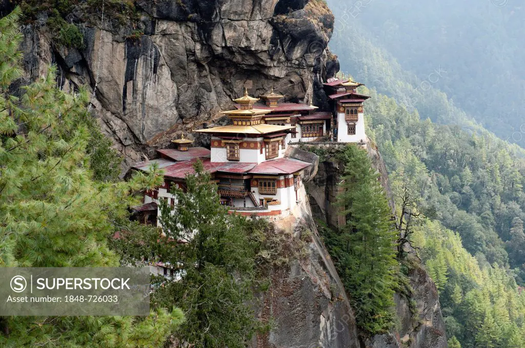 Tibetan Buddhism, Taktsang Palphug Monastery on a rock face, also known as The Tiger's Nest, near Paro, Himalayas, Bhutan, South Asia, Asia