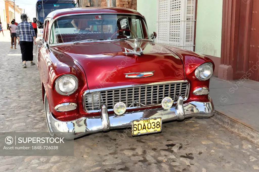 Classic or vintage car from 1950's, Trinidad, Sancti Spiritus Province, Cuba, Greater Antilles, Central America, America