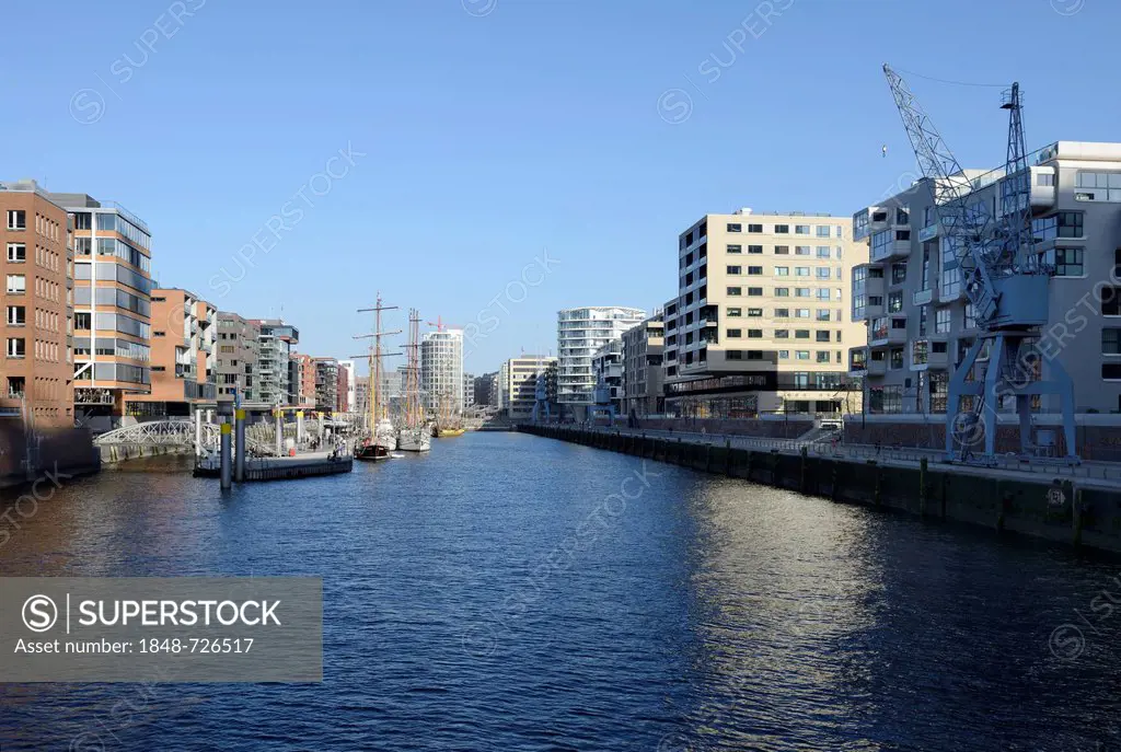 Historic ships in the historic harbor, modern residential and office buildings, Sandtorhafen, Sandtorkai and Kaiserkai, Harbour City, Hamburg, Germany...