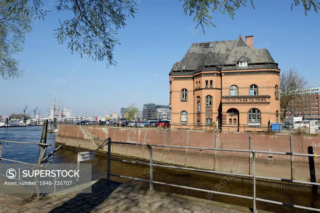 Watch of the harbor police, Kehrwiederspitze, Speicherstadt historic warehouse district, port of Hamburg, Germany, Europe