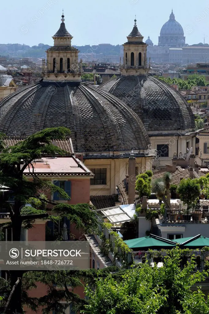 Domes of the churches S. Maria in Montesanto; right, S. Maria dei Miracoli on the Piazza del Popolo, Rome, Italy, Europe