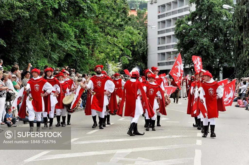 Stauferzug parade, Staufer Saga, 08.07.2012, 850th anniversary of Gmuend, Schwaebisch Gmuend, Baden-Wuerttemberg, Germany, Europe