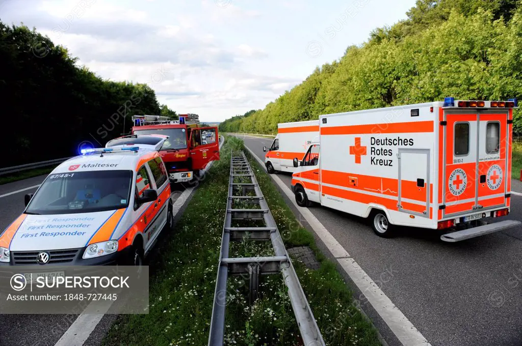 Ambulance after a traffic accident with two cars and several injured people, B27, driving direction of Stuttgart, between Walddorfhaeslach and Aichtal...