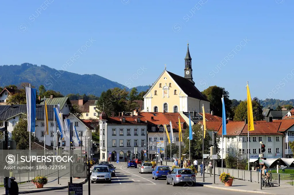 Isarbruecke bridge with Franziskanerkirche church, Bad Toelz, Upper Bavaria, Bavaria, Germany, Europe