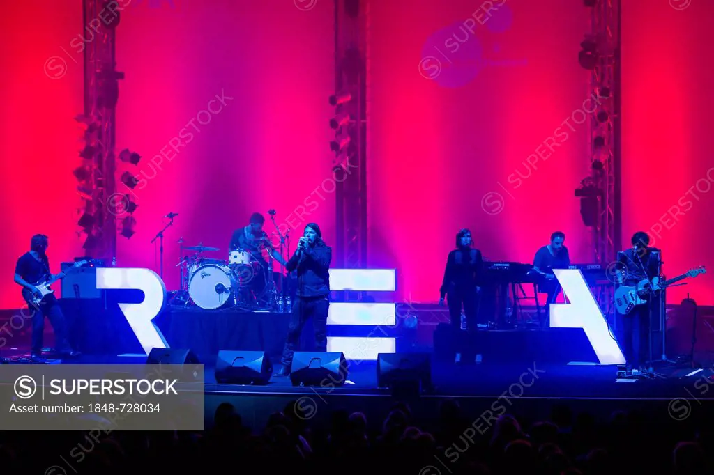 The Irish-German singer Rea Garvey singing live at the concert hall of the Lucerne Culture and Congress Centre, KKL, Blue Balls Festival, Lucerne, Swi...