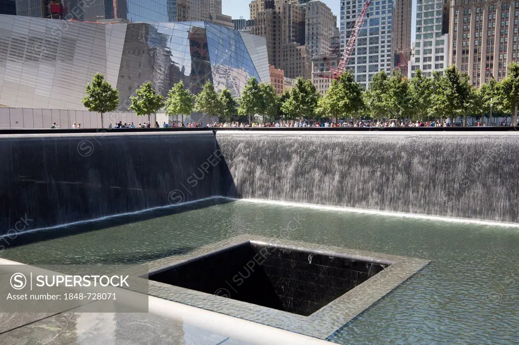 9-11 Memorial, South Pool, World Trade Center Site, Downtown Manhattan, New York City, USA