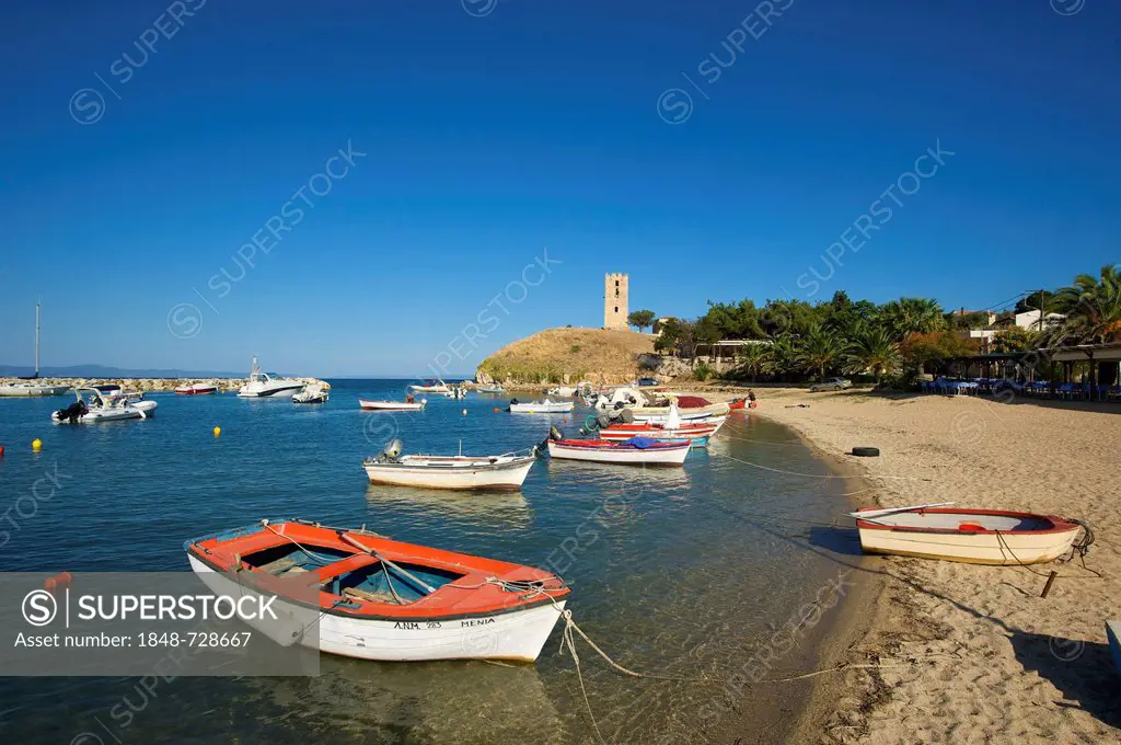 Boats on the beach, Nea Fokea, Kassandra, Chalkidiki or Halkidiki, Greece, Europe