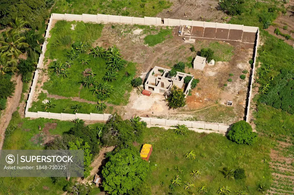 Aerial view, house under construction in a suburb of Dar es Salaam, Tanzania, Africa