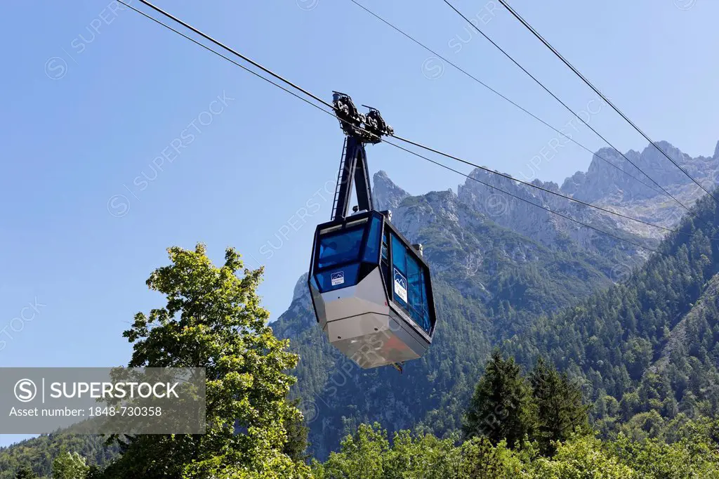 Karwendelbahn cable car, Mittenwald, Karwendel Mountains, Upper Bavaria, Bavaria, Germany, Europe