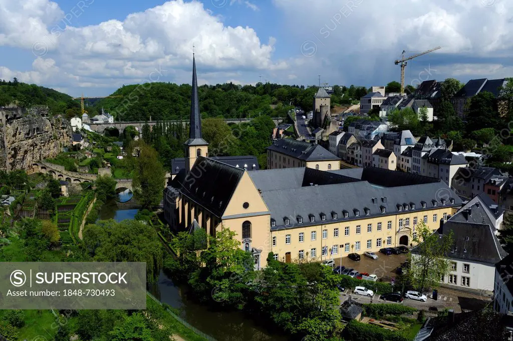 Alzette valley, view of the Bock-Kasematten caves and the Church of St. Jean Baptiste as seen from the Corniche viewpoint, Unesco World Heritage Site,...