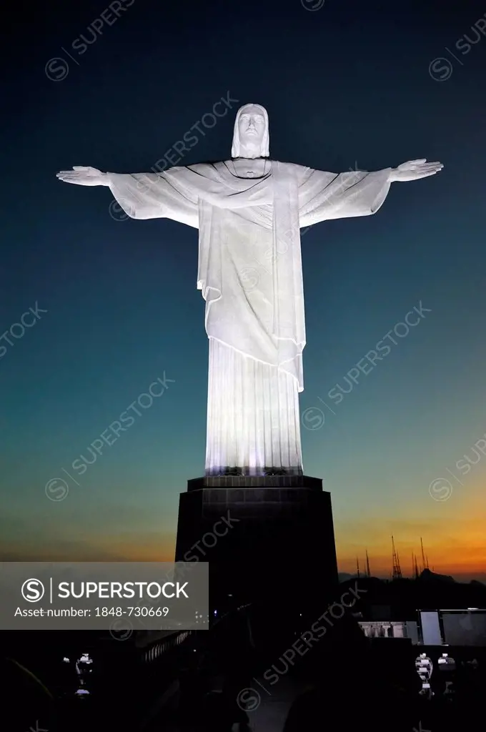Statue of Christ the Redeemer, Cristo Redentor, on Corcovado Mountain, Rio de Janeiro, Brazil, South America