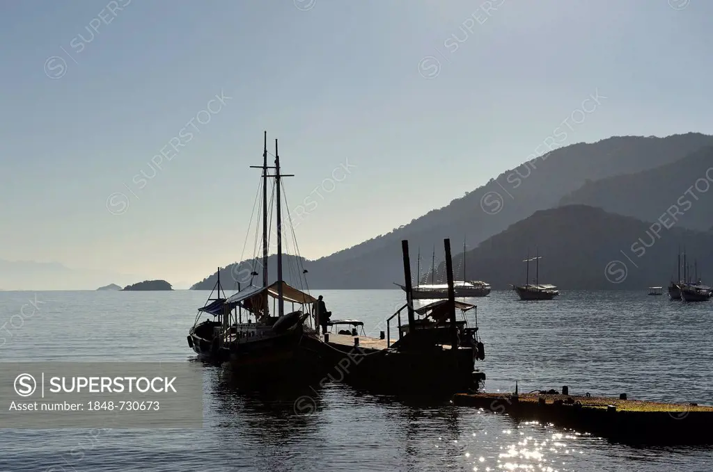 Fishing boats in the Bay of Abraao, Ilha Grande, state of Rio de Janeiro, Brazil, South America