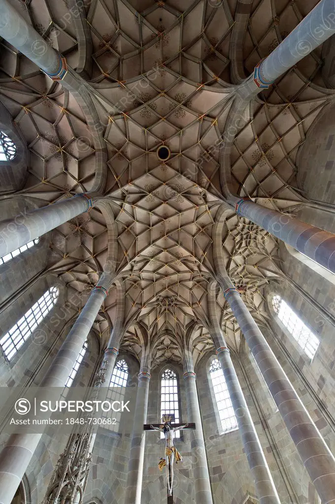 Interior view of the Church of St. Michael, a Protestant parish church, a cross-ribbed vault, Schwaebisch Hall, Hohenlohe region, Baden-Wuerttemberg, ...