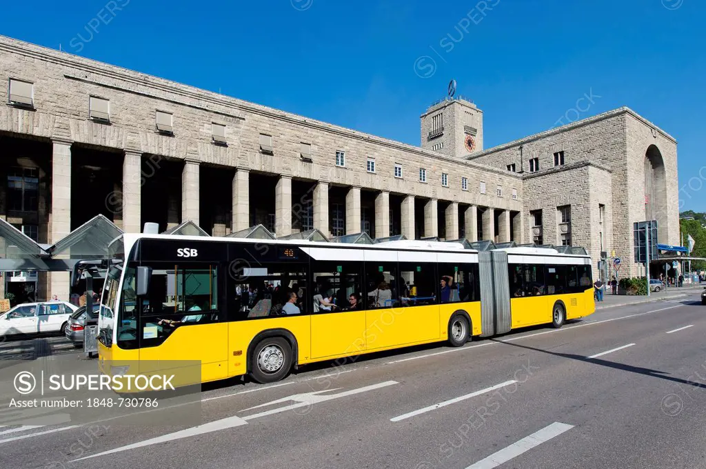 Yellow bus in front of the central railway station, Stuttgart, Baden-Wuerttemberg, Germany, Europe