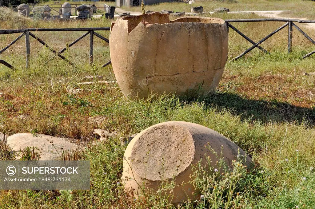 Etruscan pottery, Monterozzi Necropolis, 6th to 2nd century BC, Tarquinia, Lazio, Italy, Europe