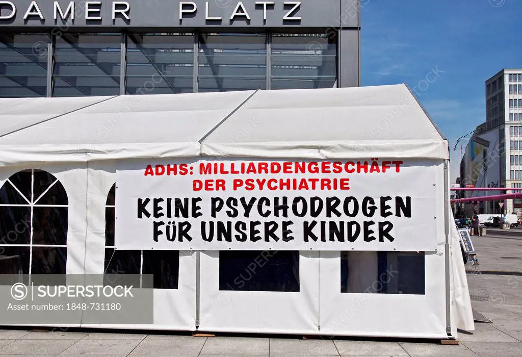 Tent of the Citizens Commission on Human Rights, CCHR, ADHD, poster, lettering Milliardengeschaeft der Psychatrie, Keine Psychodrogen fuer unsere Kind...