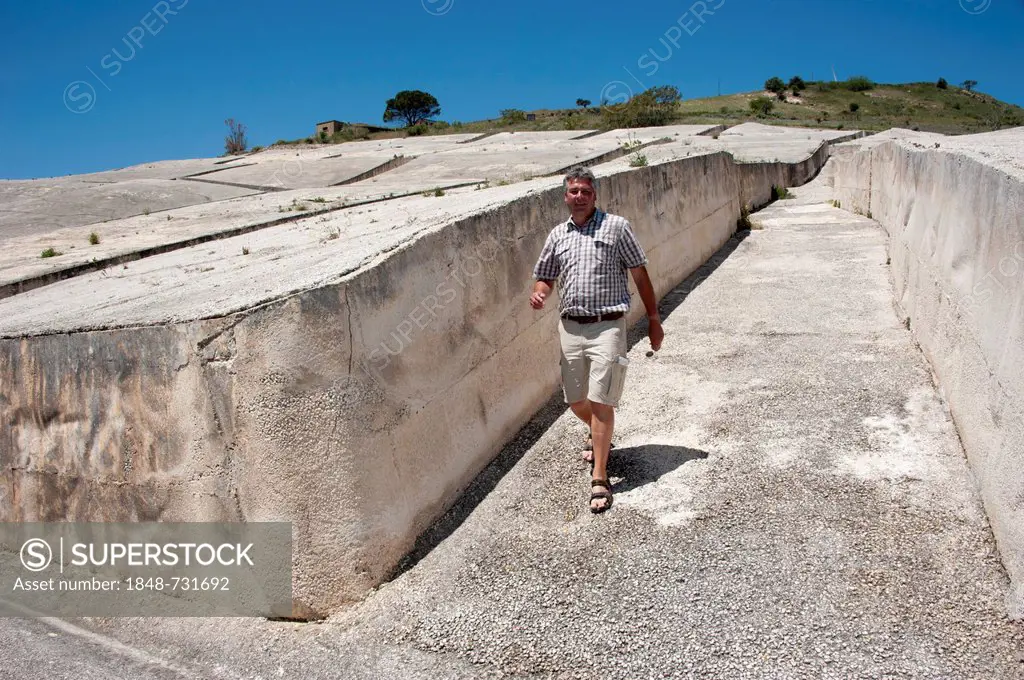 The Crack, Cretto, by artist Alberto Burri, ruins from an earthquake doused with cement as a memorial, Gibellina Vecchia, Province of Trapani, Sicily,...
