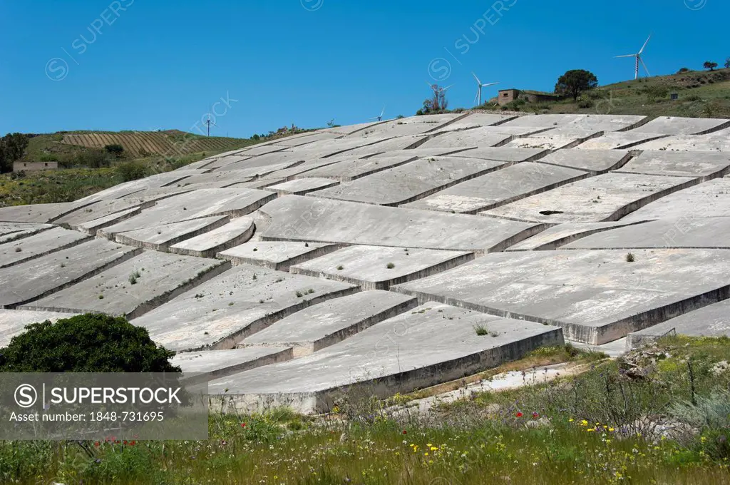 The Crack, Cretto, by artist Alberto Burri, ruins from an earthquake doused with cement as a memorial, Gibellina Vecchia, Province of Trapani, Sicily,...