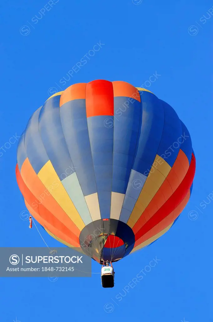 Hot air balloon at the Montgolfiade balloon festival in Muenster, Muensterland area, North Rhine-Westphalia, Germany, Europe, PublicGround