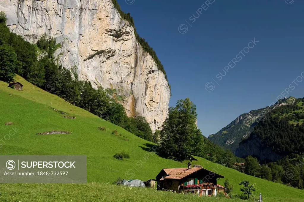 Lauterbrunnen Valley, Lauterbrunnen, Bernese Oberland, Canton of Bern, Switzerland, Europe