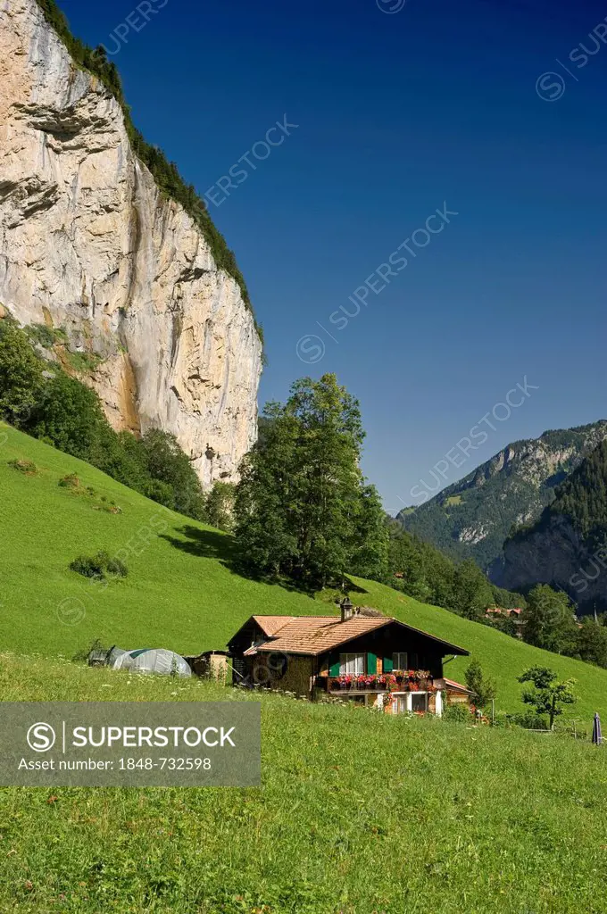 Lauterbrunnen Valley, Lauterbrunnen, Bernese Oberland, Canton of Bern, Switzerland, Europe