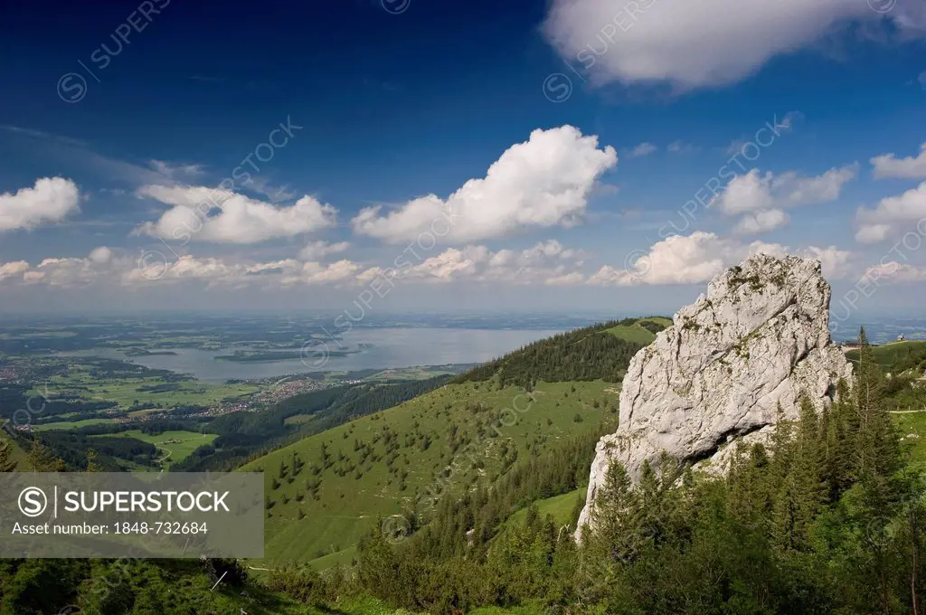 Mt Kampenwand, Chiemsee Lake at back, Chiemgau region, Bavaria, Germany, Europe