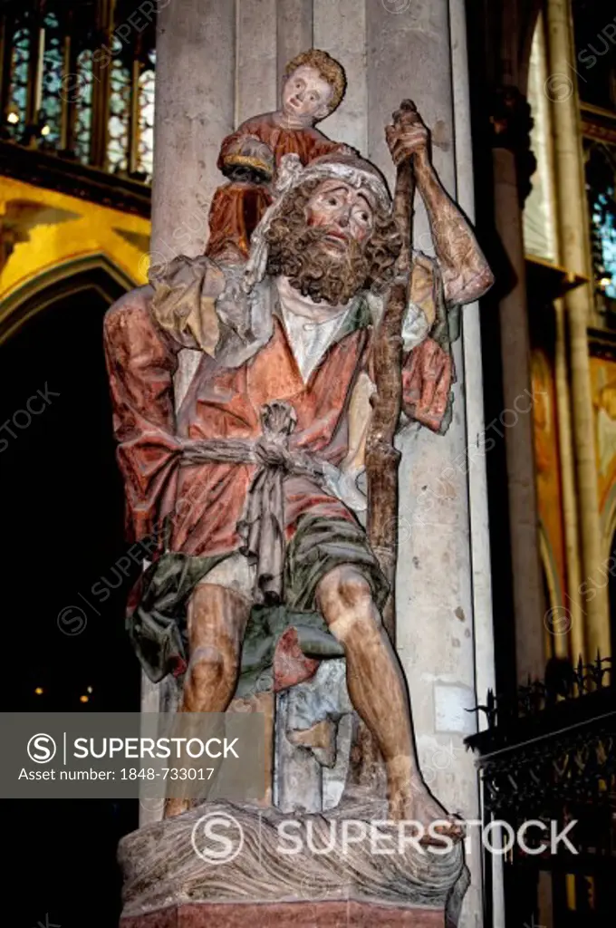 Figure of St. Christopher carved out of tuff, by Tilman van der Burch, 15th Century, Koelner Dom, Cologne Cathedral, Cologne, North Rhine_Westphalia, Germany, Europe
