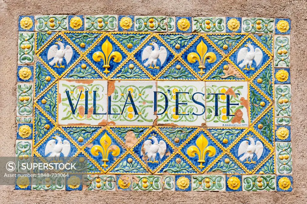 Coloured glazed terra cotta plate, Villa d'Este, Tivoli, Italy, Europe