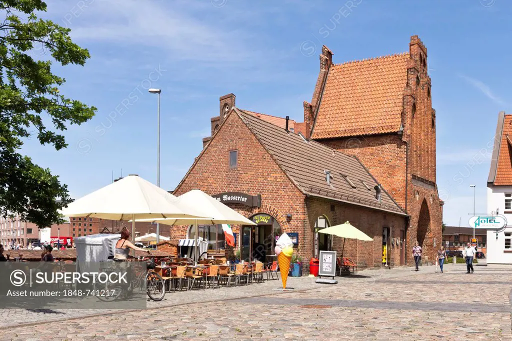 Ice cream parlour next to Wassertor gate near the old port, Wismar, Mecklenburg-Western Pomerania, Germany, Europe