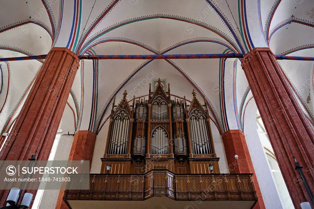 Organ by Friedrich Albert Daniel Mehmel, inaugurated in 1866, St. Marienkirche church, one of the most important hall churches of the north German bri...