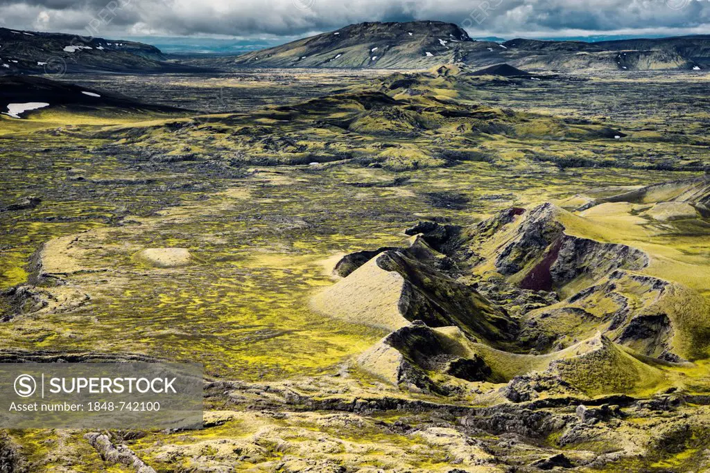 Aerial view, volcanic fissure, moss-covered Craters of Laki or Lakagígar, Icelandic Highlands, Southern Iceland, Suðurland, Iceland, Europe