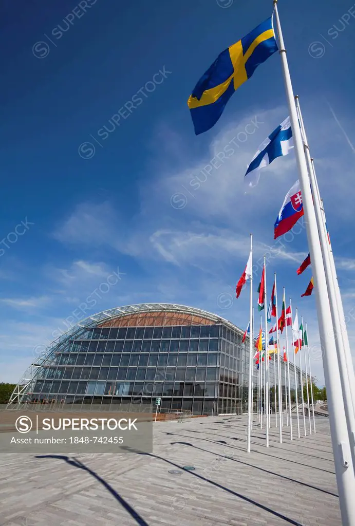 International flags, European Investment Bank, EIB, European quarter, Kirchberg plateau, Luxembourg City, Europe, PublicGround