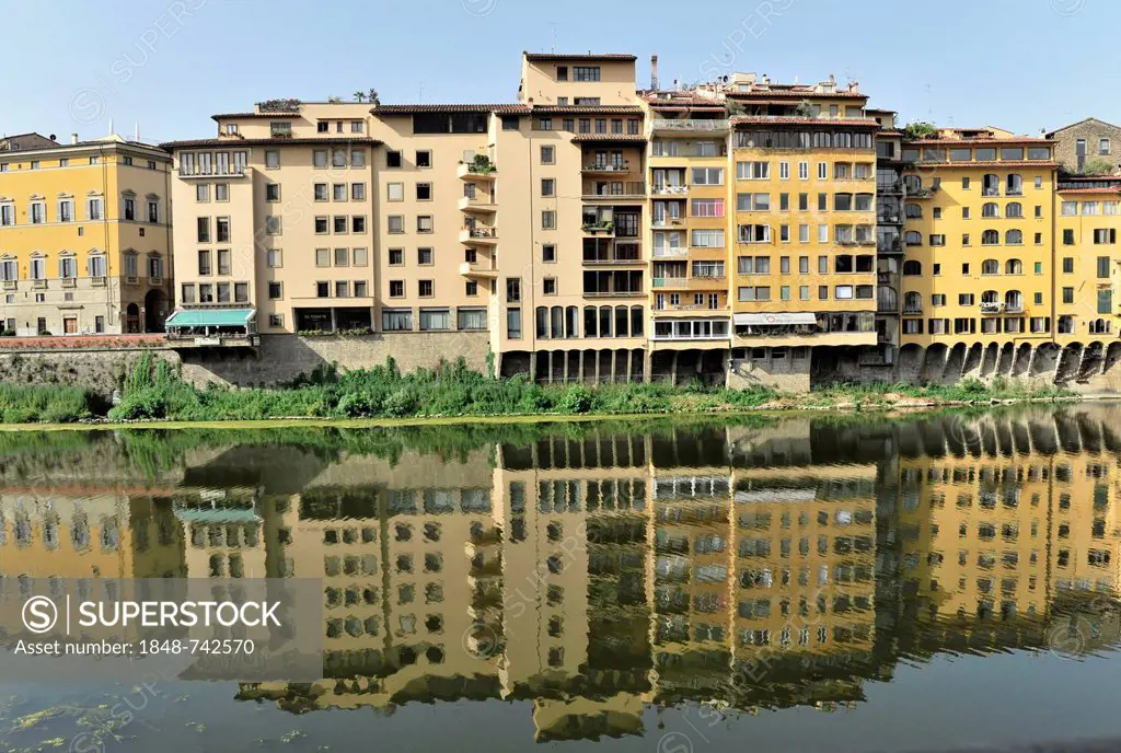 Buildings along the Arno river, Florence, Tuscany, Italy, Europe