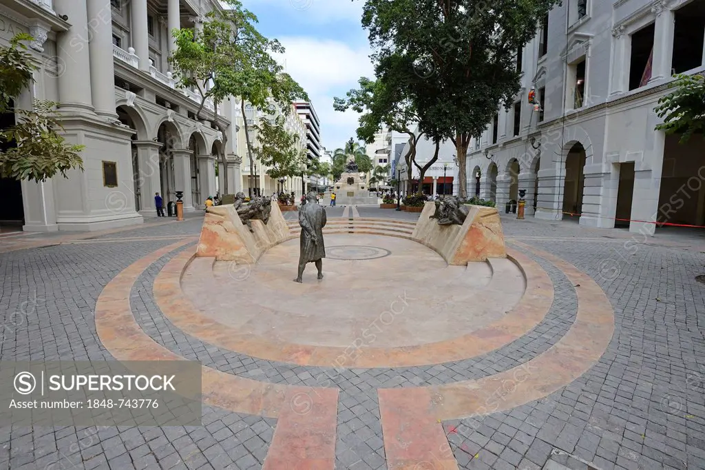 Independence monument in the pedestrianised zone in the old town of Guayaquil, Ecuador, South America