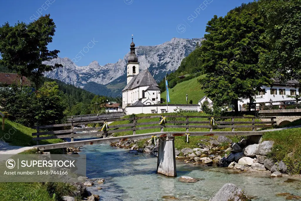 Parish Church of St. Sebastian, Ramsauer Ache, Reiter Alps at the rear, Malerwinkel, Ramsau bei Berchtesgaden, Berchtesgadener Land, Upper Bavaria, Ba...