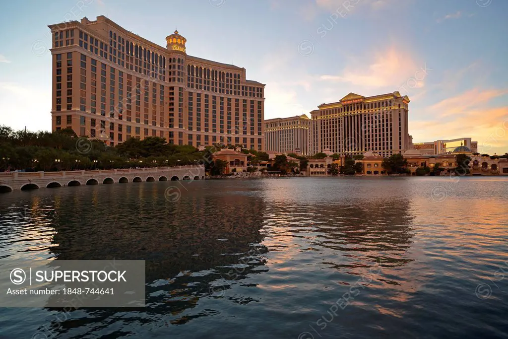 Bellagio, Caesars Palace, The Mirage, luxury hotels and casinos, Las Vegas, Nevada, USA, PublicGround