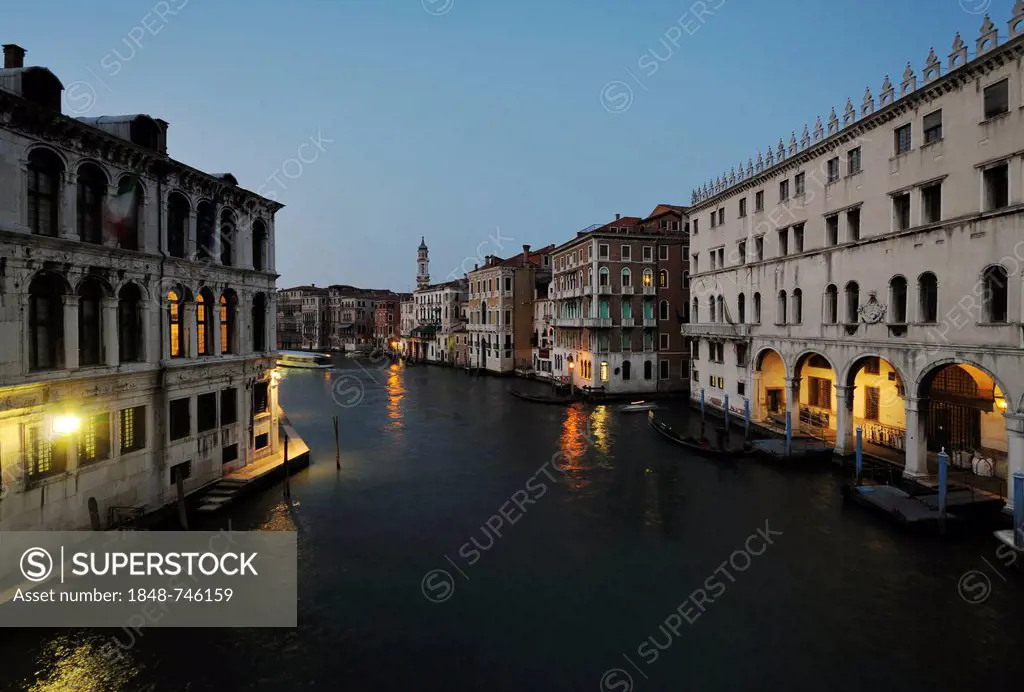View from the Rialto Bridge on the Grand Canal, Canal Grande, towards the Santi Apostoli church, Palazzo dei Camerlenghi, Fondaco dei Tedeschi, Venice...