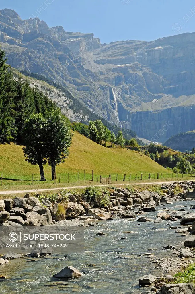 Grande Cascade, Gavarnie Falls, waterfall, river, mountains, Gavarnie, Midi-Pyrénées, Pyrenees, departement of Hautes-Pyrenees, France, Europe, Public...