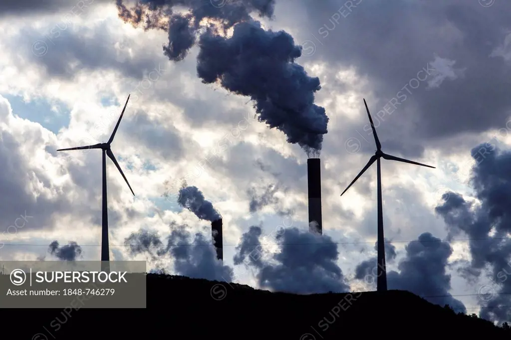 Wind turbine on the Halde Scholven heap next to the E.ON coal-fired power plant Scholven, power lines, Gelsenkirchen, North Rhine-Westphalia, Germany,...