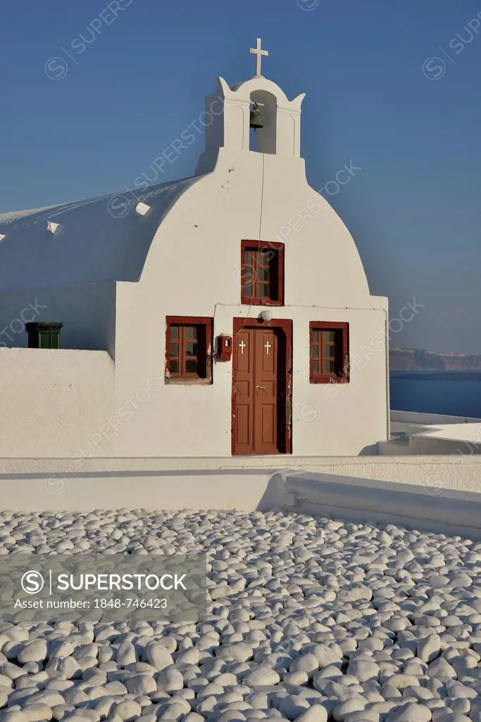 Chapel in Oia, Santorini, Cyclades, Greek island, Greece, Europe