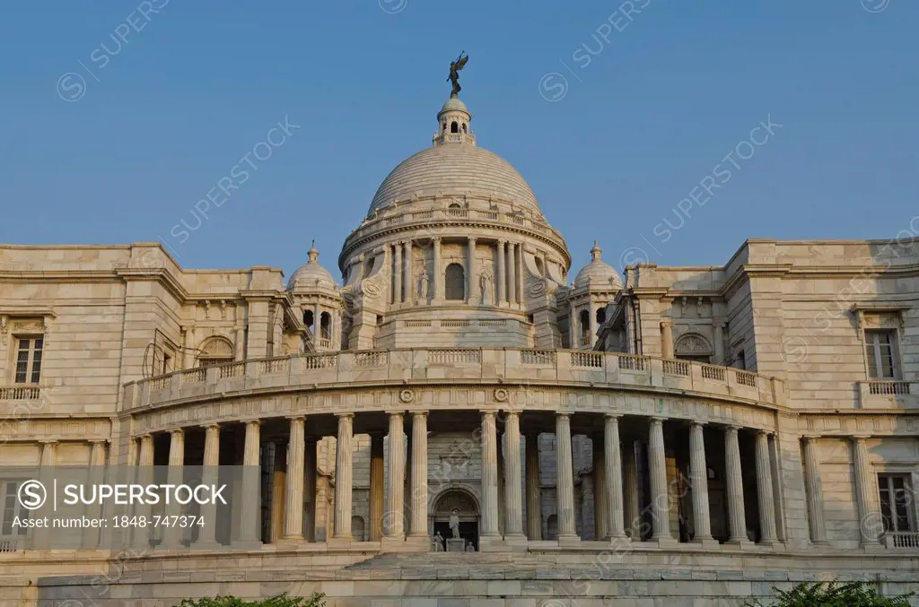 Victoria Memorial, inaugurated in 1921, Kolkata, India, Asia