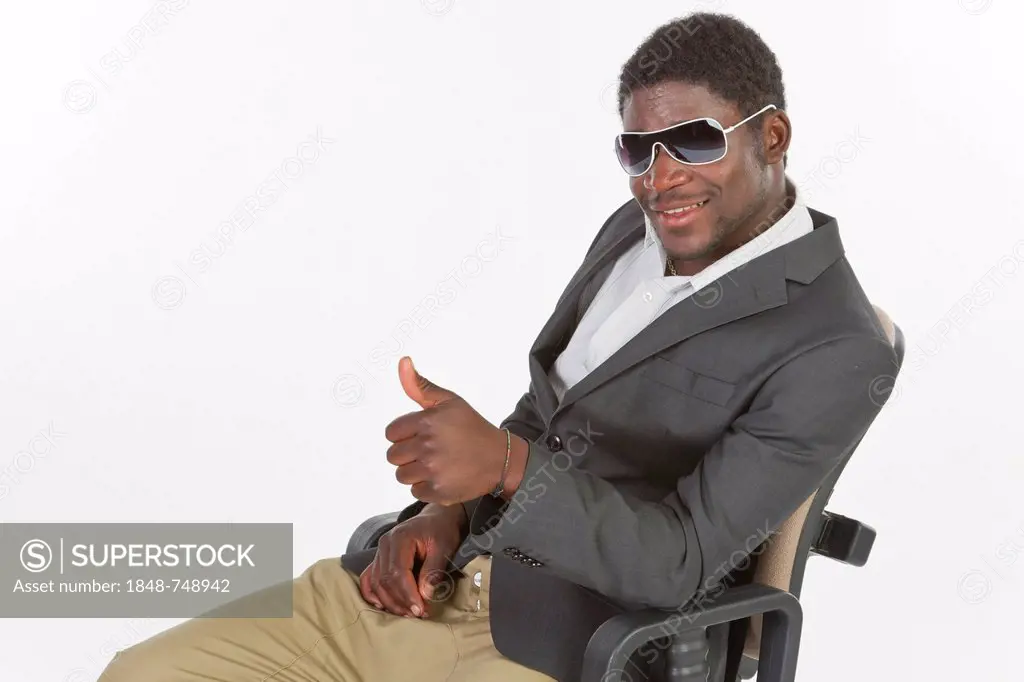 Young black man with sunglasses