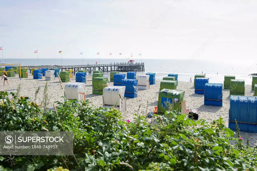 Beach chairs, Wyk, Foehr island, North Frisia, Schleswig-Holstein, Germany, Europe
